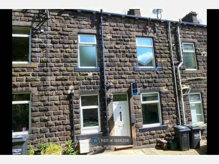 2 Bedroom Terraced House To Rent In John Barker Street, Todmorden, OL14