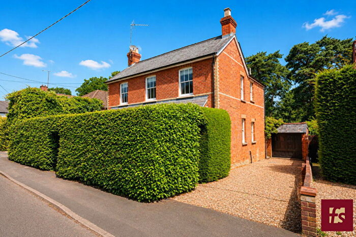 4 Bedroom Detached House To Rent In Longdown Road, Sandhurst, Berkshire, GU47