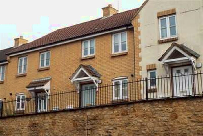 3 Bedroom House To Rent In North Street, Crewkerne, TA18