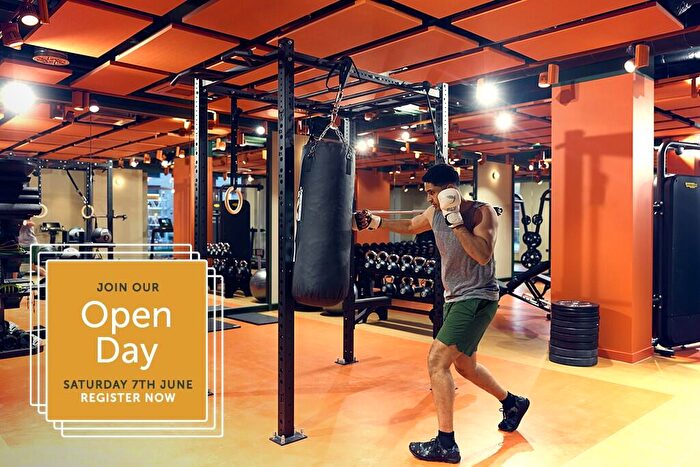 2 Bedroom Apartment To Rent In Soho Yard, Sheffield, S3