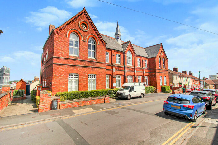 2 Bedroom Apartment To Rent In Dixon Street, Old Town, Swindon, SN1