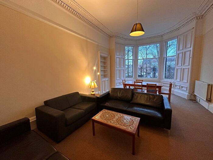 4 Bedroom Flat To Rent In () Warrender Park Road, Edinburgh, EH9