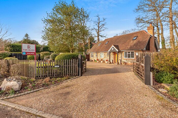 3 Bedroom Detached House For Sale In Wapseys Lane, Hedgerley, SL2