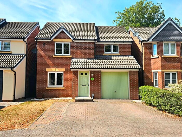 3 Bedroom Detached House For Sale In Green Street, Brockworth, GL3