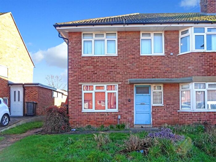 2 Bedroom Maisonette To Rent In Hertford Road, Kettering, NN15