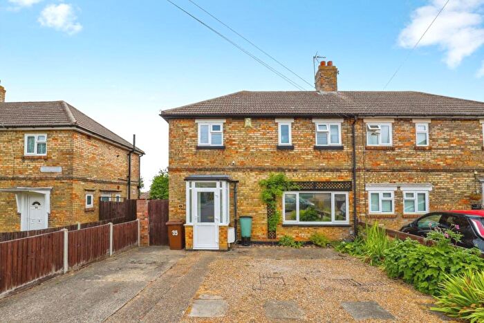 3 Bedroom Semi-Detached House For Sale In Roffen Road, Rochester, Kent, ME1