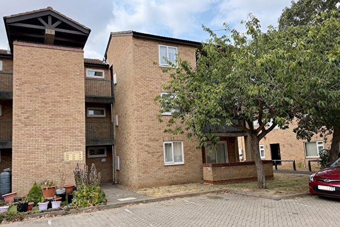 1 Bedroom Flat For Sale In Carnaby Close, Godmanchester, PE29