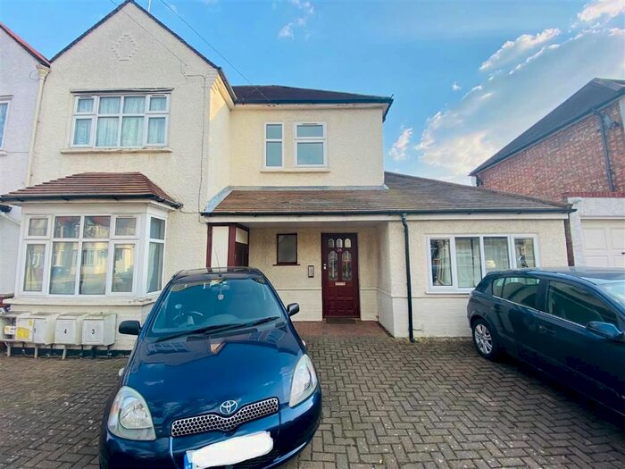 1 Bedroom Flat To Rent In Nibthwaite Road, Harrow, Middlesex, HA1