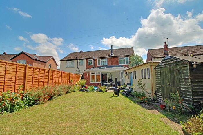 4 Bedroom Semi-Detached House To Rent In West Byfleet, Surrey, KT14