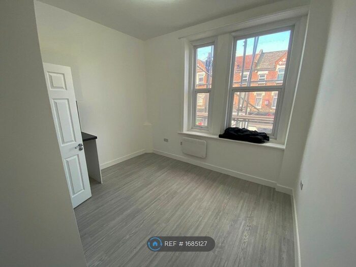 Studio To Rent In Staplehurst Road, London, SE13