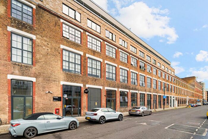 1 Bedroom Apartment To Rent In - Childers Street, London, SE8