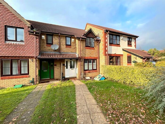 2 Bedroom Terraced House To Rent In Twycross Road, Wokingham, Berkshire, RG40