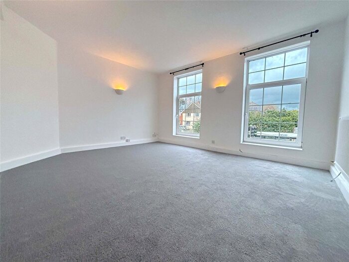 2 Bedroom Flat To Rent In St Leonards, Exeter, EX2