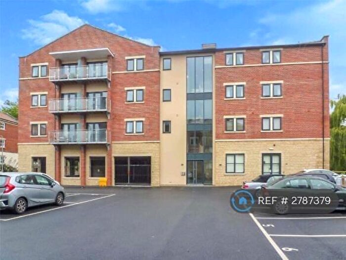 2 Bedroom Penthouse To Rent In Court Street, Trowbridge, BA14