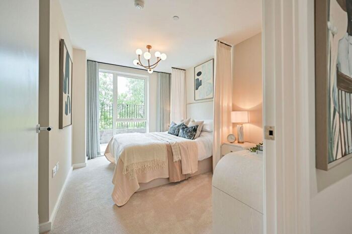 2 Bedroom Flat For Sale In Northwick Parkside, Harrow, HA1