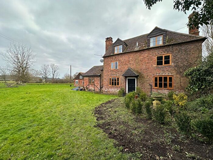 3 Bedroom Semi-Detached House For Sale In Bonnets End, Churchend, Bushley, Near Tewksbury, GL20