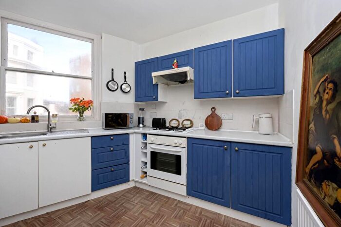 1 Bedroom Apartment For Sale In St. Aubyns, Hove, BN3