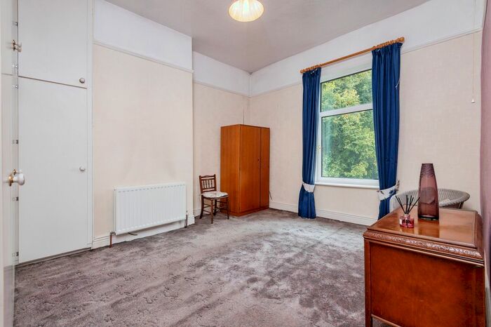 3 Bedroom End Of Terrace House For Sale In Churchfield Terrace, Liversedge, West Yorkshire, WF15