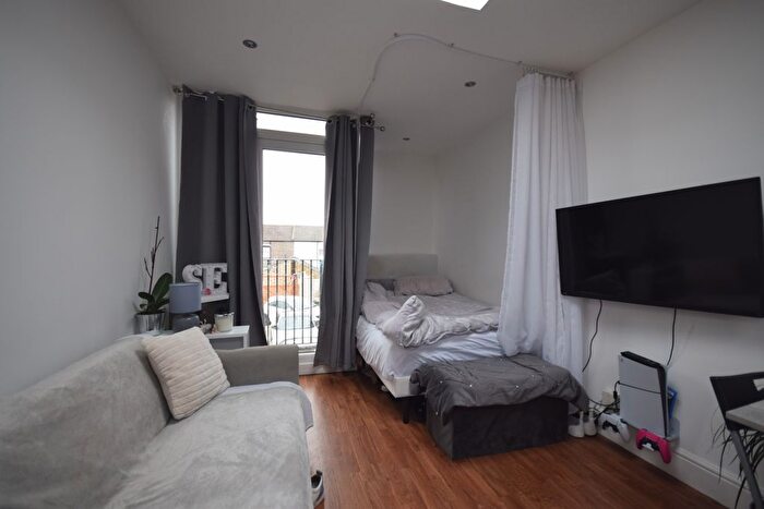 Studio To Rent In High Street, Chislehurst, BR7