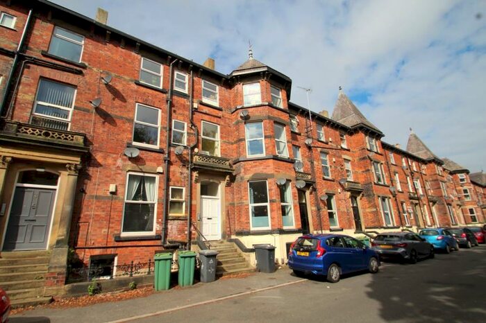 2 Bedroom Flat To Rent In Lower Ground Flat, Westfield Terrace, Chapel Allerton, LS7