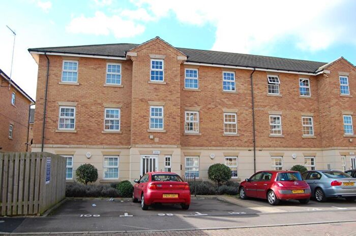 1 Bedroom Flat To Rent In Lion Court, Southbridge, Northampton, NN4