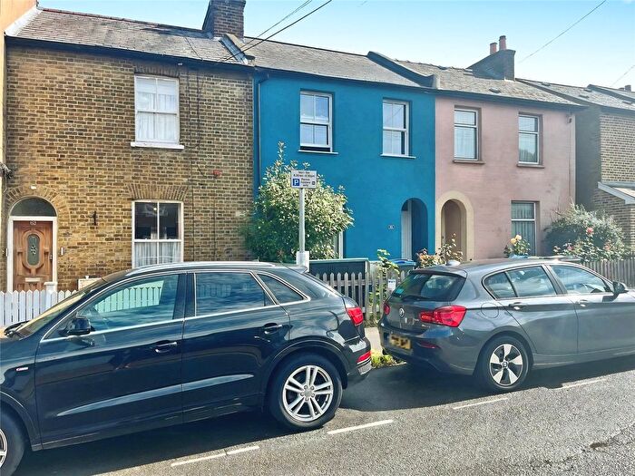 Studio To Rent In Cambridge Grove Road, Kingston Upon Thames, KT1
