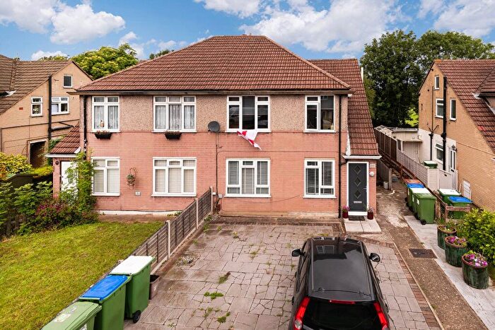 2 Bedroom Maisonette For Sale In Belvedere Road, Bexleyheath, DA7