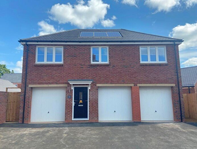 2 Bedroom Apartment To Rent In Kingerlee Road, Banbury, Oxon, OX16