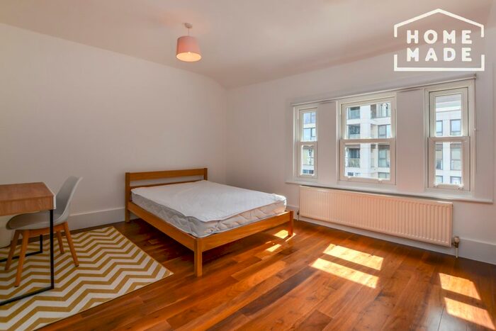 3 Bedroom Maisonette To Rent In Upper Richmond Road, Putney, SW15