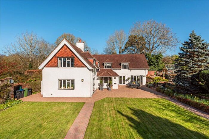 5 Bedroom Detached House For Sale In Old Road, Buckland, Betchworth, Surrey, RH3