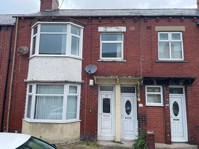 2 Bedroom Flat To Rent In Richmond Road, South Shields, NE34
