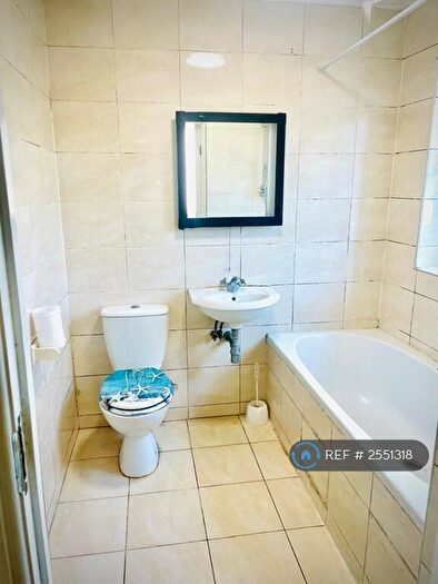 1 Bedroom Flat To Rent In Brantwood Road, Luton, LU1