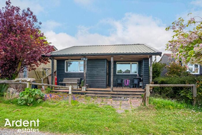 2 Bedroom Park Home For Sale In Barrow Marsh, Heybridge, CM9