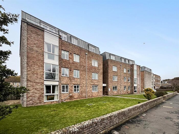 2 Bedroom Apartment For Sale In Alexandra Road, Lodmoor, DT4