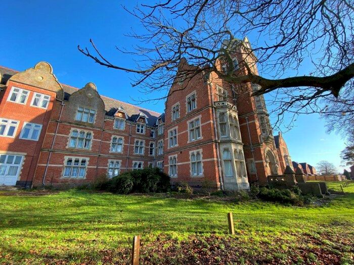 2 Bedroom Flat To Rent In Grosvenor Gate, Humberstone, LE5