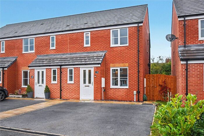 3 Bedroom Terraced House For Sale In Frobisher Avenue, Castleford, West Yorkshire, WF10