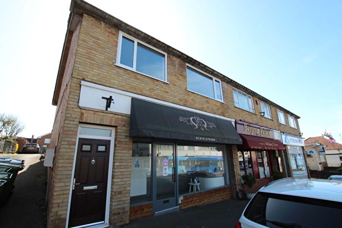 2 Bedroom Flat To Rent In The Street, Ashtead, KT21