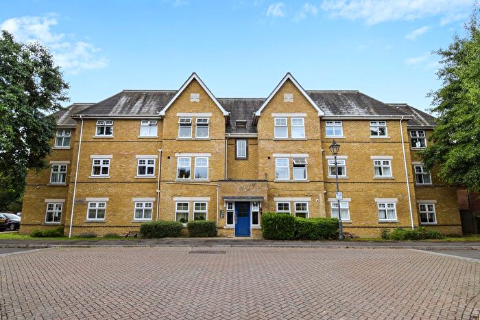 2 Bedroom Flat To Rent In Stone Meadow, North Oxford, OX2