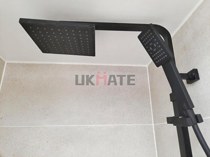 1 Bedroom Flat To Rent In Villiers Road, KT1