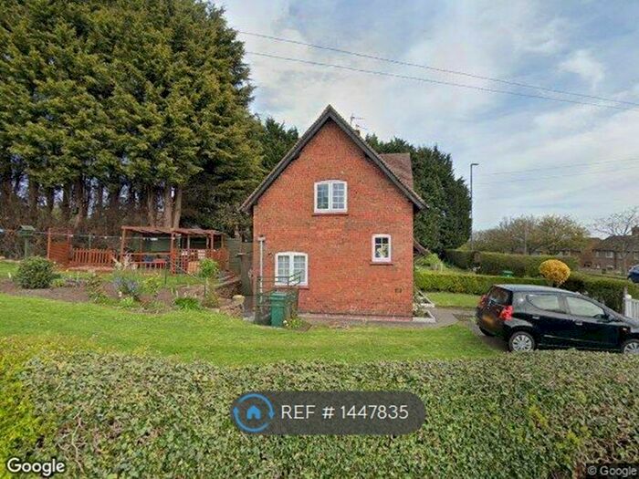 3 Bedroom Semi-Detached House To Rent In Nottingham, Nottingham, NG8