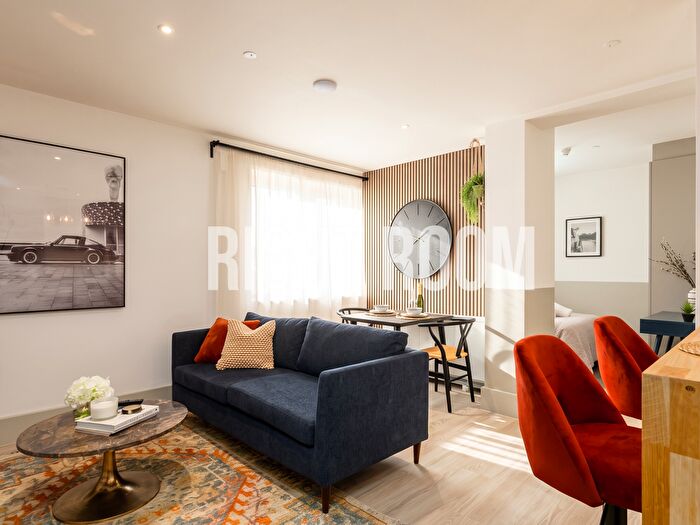 1 Bedroom Flat To Rent In Bed Apartment, Pelican House, Bournemouth, BH1