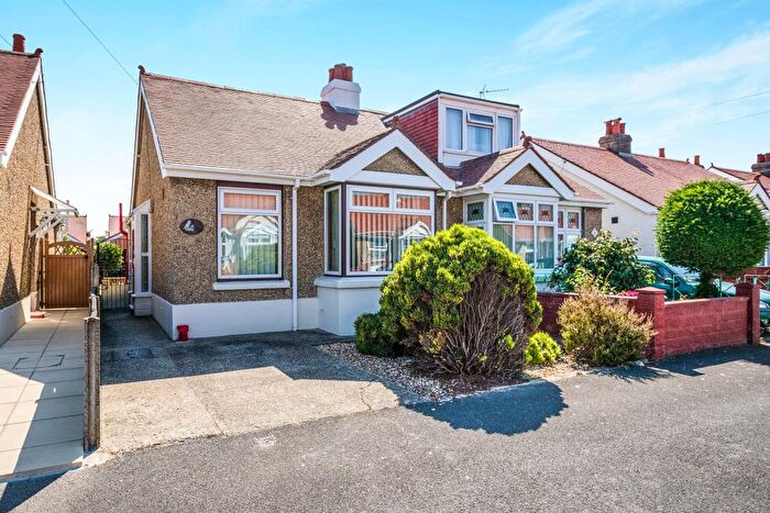 2 Bedroom Semi-Detached Bungalow To Rent In Malvern Road, Gosport, PO12