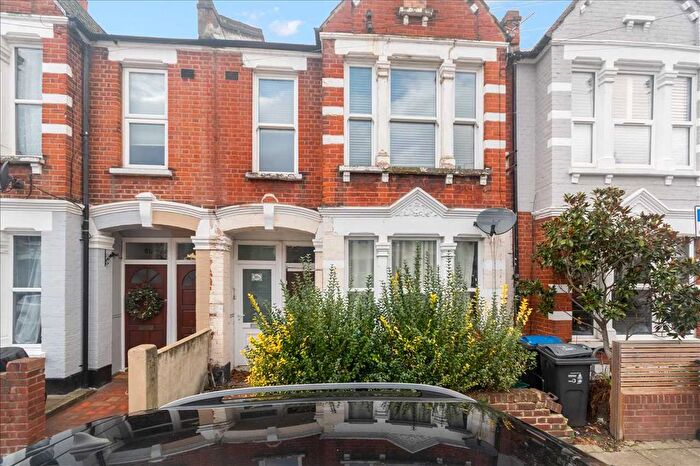 2 Bedroom Maisonette To Rent In Heaton Road, Mitcham, CR4