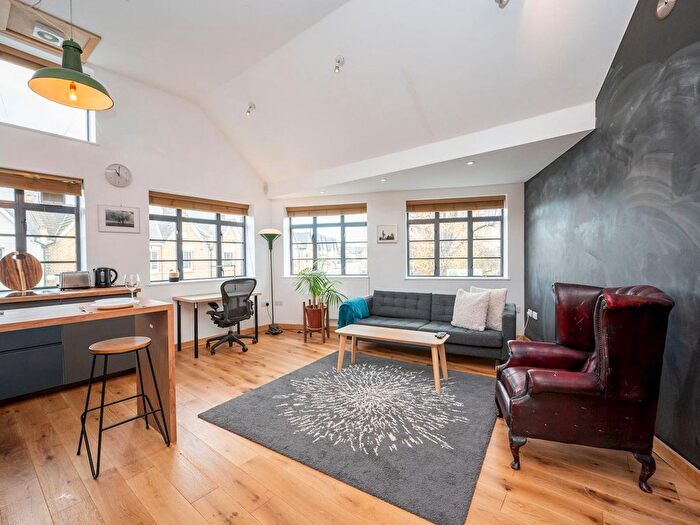 1 Bedroom Flat To Rent In London Borough Of Southwark, SE15