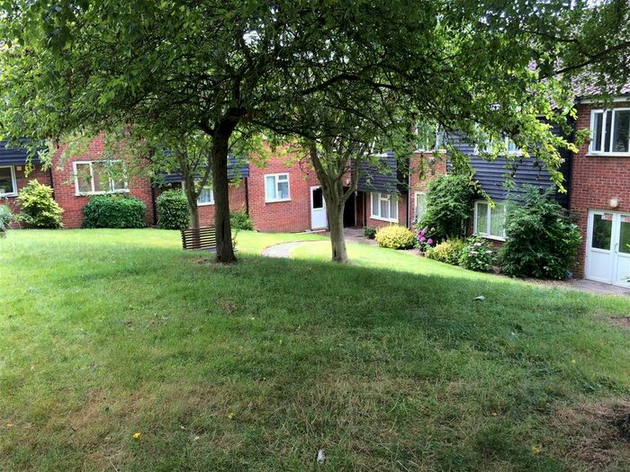 1 Bedroom Flat To Rent In Horseshoe Court, Thele Avenue, Stanstead Abbotts, SG12
