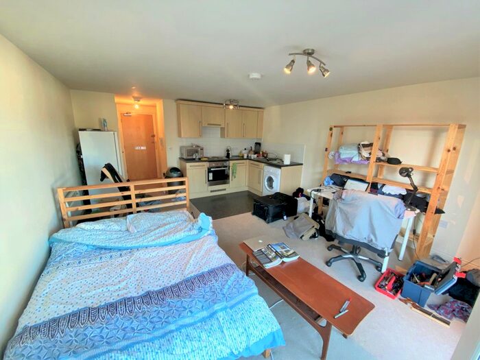 Studio To Rent In New North Road, Exeter, EX4