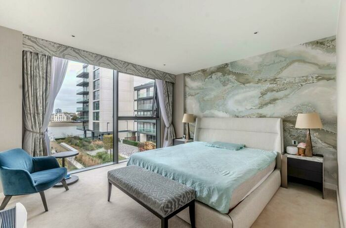 3 Bedroom Flat To Rent In Waterfront Drive, Chelsea, London, SW10