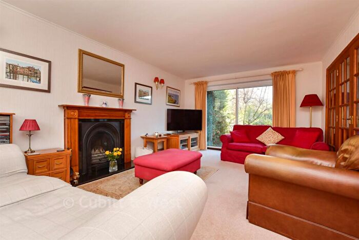 3 Bedroom Detached House For Sale In Green Way, Bookham, Leatherhead, Surrey, KT23