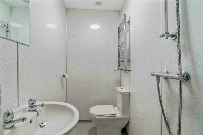 7 Bedroom Apartment To Rent In Houndiscombe Road, Plymouth, PL4