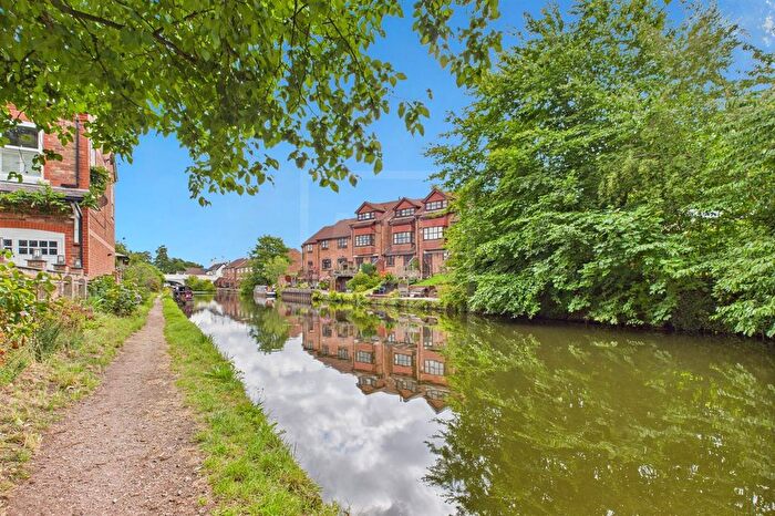 3 Bedroom Terraced House To Rent In Beech Road, Stockton Heath, WA4